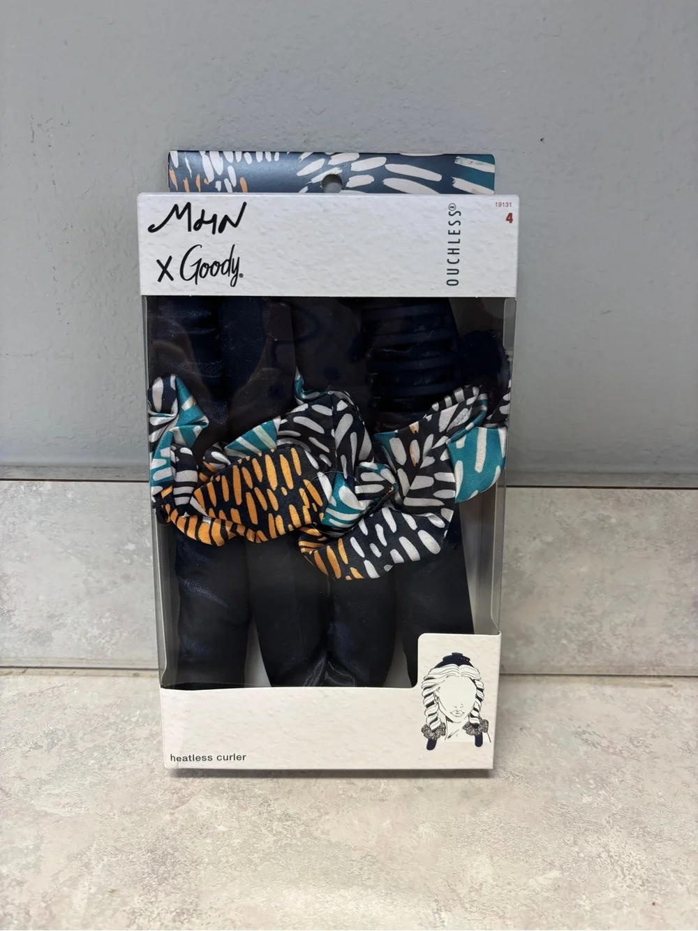 NWT Goody x Morgan Harper Nichols Heatless Curling Set Satin Curler & Clip